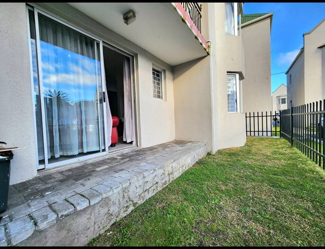 2 BEDROOM APARTMENT FOR SALE IN GOODWOOD PARK